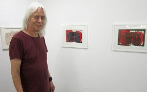 Jürg Ottiger 2019 in der Galerie Löiegruebe in Solothurn. (Foto: Eva Buhrfeind)