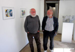 Franz Anatol Wyss und Roman Lüscher 2021 in der Galerie Rössli in Balsthal. (Foto: Eva Buhrfeind)
